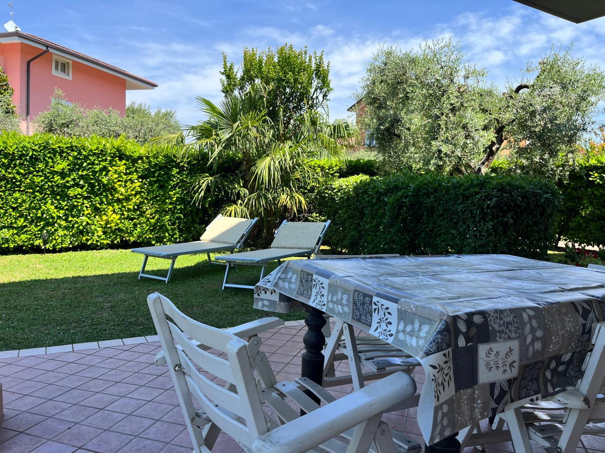 Garden Apartment Lazise Exterior foto
